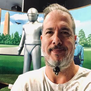 Meet your Posher, Tom